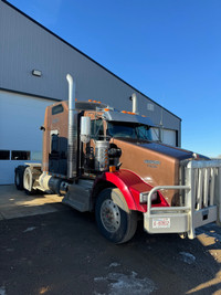 2013 Kenworth T800 c/w T&E 4.5” pump