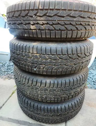 4 NEW winter Tires +4 Rims +4 sensors FIRESTONE 215/70R16