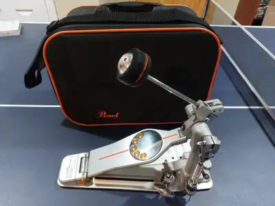 Pearl Demon Drive P-3000D single kick pedal.Drums, View more