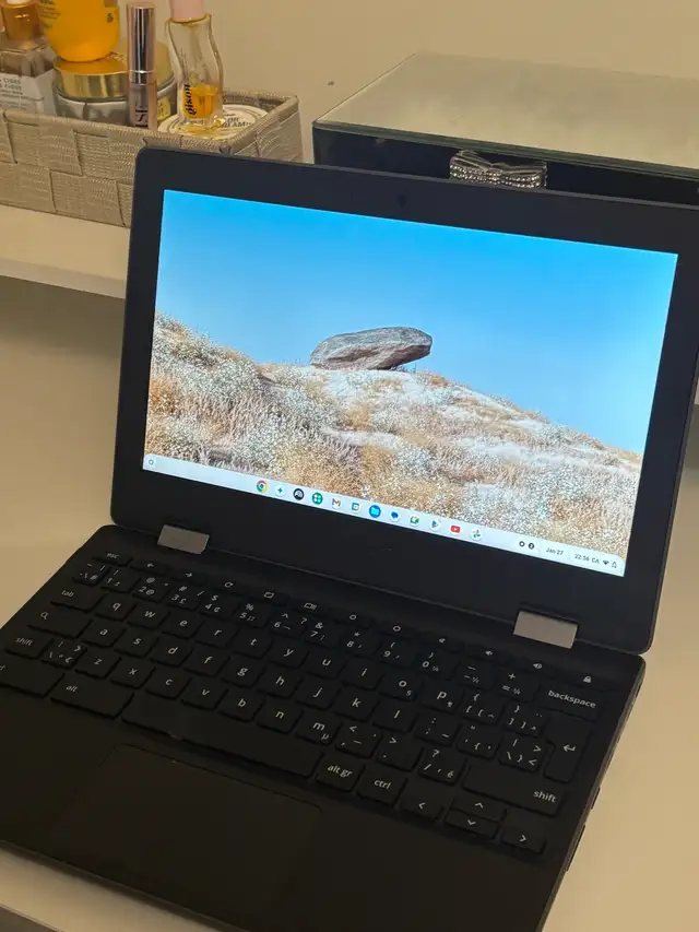 chromebook in Laptops in Ottawa - Image 2