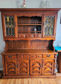 Buffet hutch and tablet set 