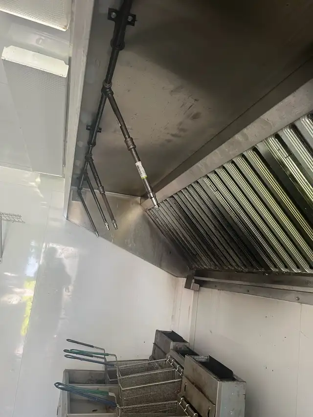 Food Trailer603224655098685448