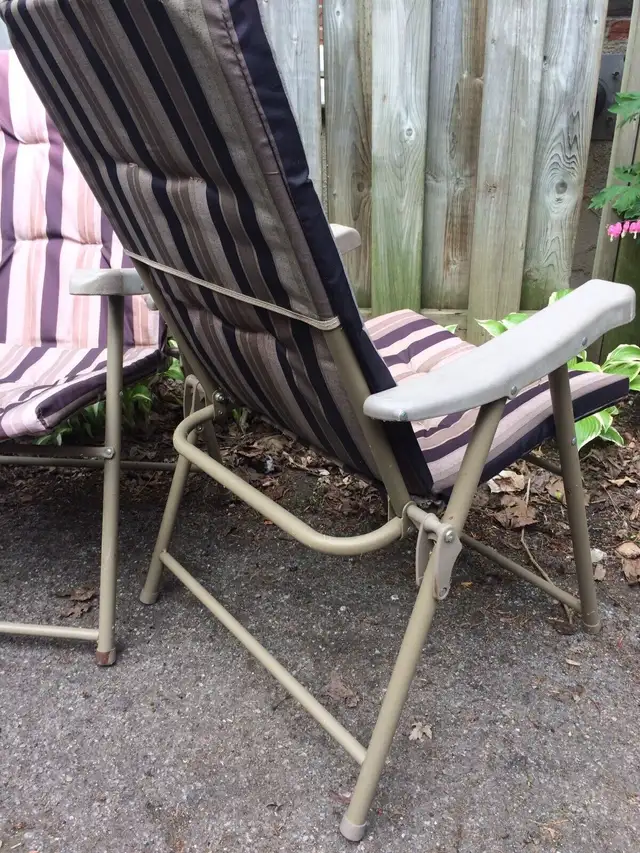  Lawn chairs,  many in Chairs & Recliners in Kingston - Image 6