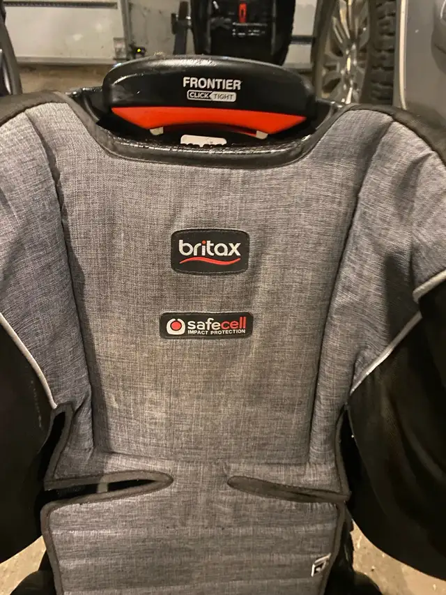 Britax Click Tight Booster in Strollers, Carriers & Car Seats in Edmonton - Image 3