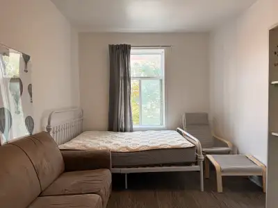 Hochelaga, un studio près de la station métro Joliette! Appartement tout compris avec eau chaude, él...