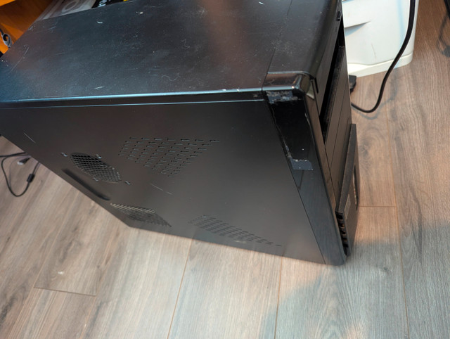 Gaming pc in Desktop Computers in Napanee