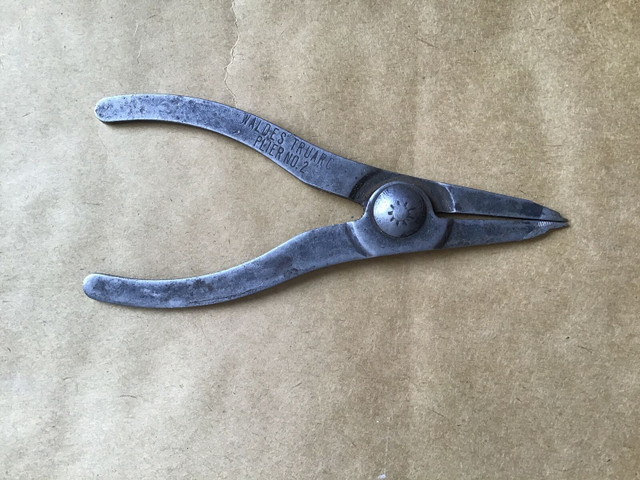 Vintage Waldes Snap Ring Pliers Tool in Hand Tools in Kamloops - Image 3