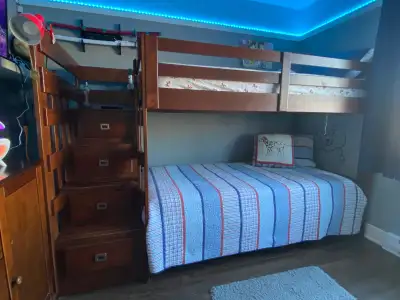 Lit superposé en bois massif incluant matelas, View more