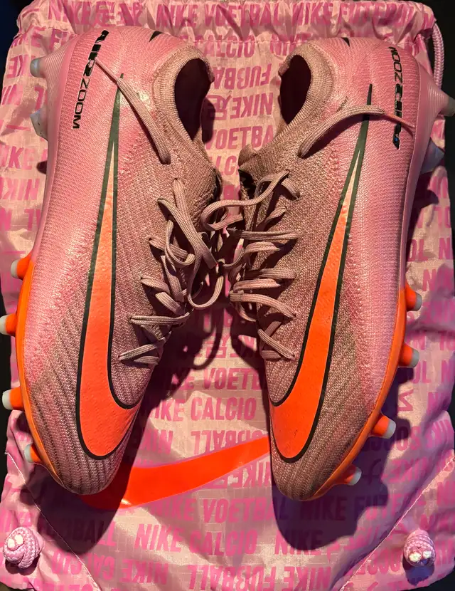 Nike men’s Mercurial Vapor 16 Elite Firm Ground Soccer cleats in Soccer in Gatineau - Image 3