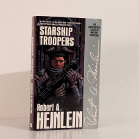 Starship Troopers Robert A. Heinlein Paperback Book