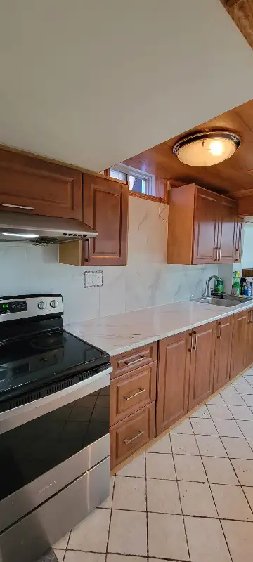 3 Beds 1 Bath - basement for rent 3 Bedroom basement available for rent available from anytime. 3 st...