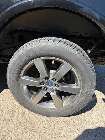 Looking to trade for some chrome wheels or sell pretty well new Michelin 275/55/20R less than 1000km