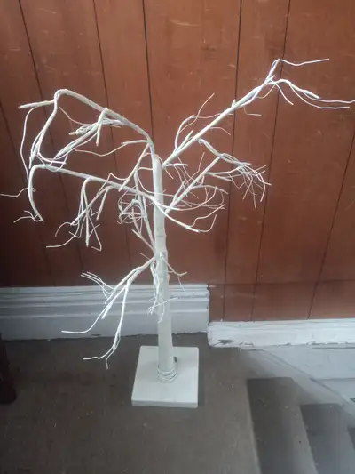 Artificial Christmas SNOW TREE Standalone: Lights not Working / Good for Christmas adding your own s...