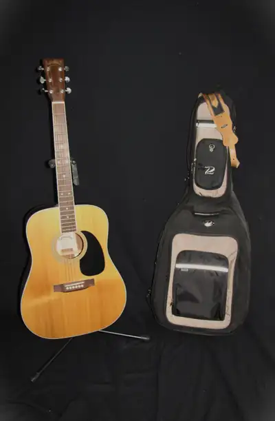 Sigma guitar by Martin / Guitare Sigma par Martin, View more