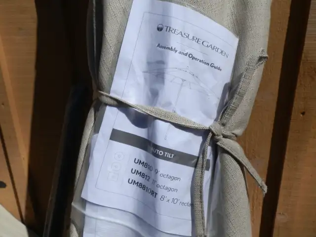 Brand New Treasure Garden O'Bravia Patio Umbrella in Patio & Garden Furniture in Barrie - Image 3