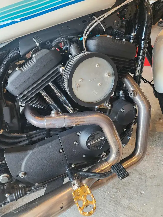 2018 sportster iron in Street, Cruisers & Choppers in Oakville / Halton Region - Image 4