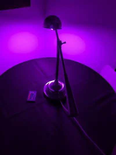 Party Night Lamp? w/ remote control & bulb, diff light colours, View more