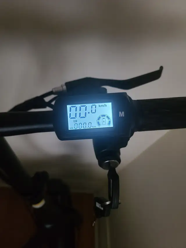 Electric bike. Velo electrique. Svp lire la description. in eBike in City of Montréal - Image 2