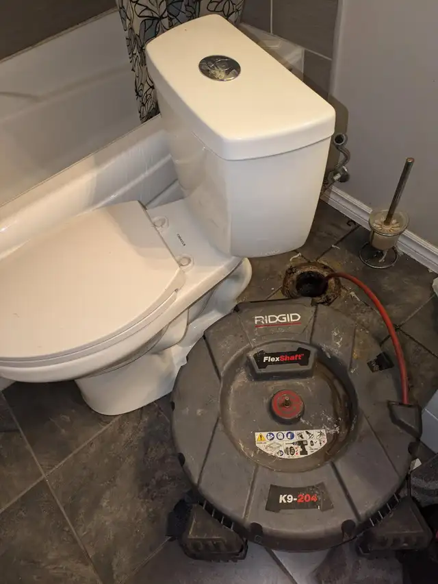 Service Plumber561097787216373762
