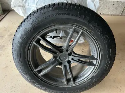 245/60R/18 Previously mounted on a 2011 Lincoln MKX. Driven approximately 8 to 10,000 km. Like new c...