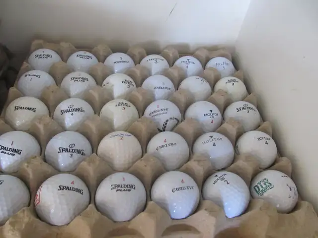 Trays of 30 Golf Balls in Golf in Edmonton - Image 5