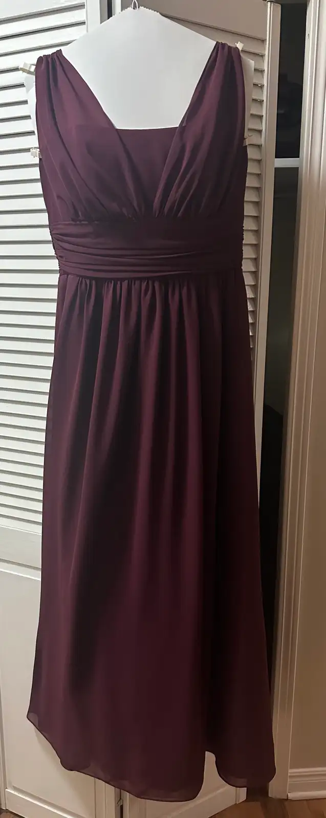 Grad/ Bridesmaid Dress in Women's - Dresses & Skirts in Red Deer - Image 3
