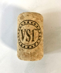 Paquet de 18 bouchons de vin / Pack of 18 wine corks