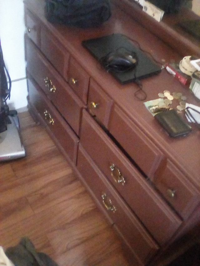 free dresser in Free Stuff in Owen Sound - Image 2