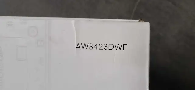 Alienware AW3423DWF in Monitors in City of Montréal - Image 3