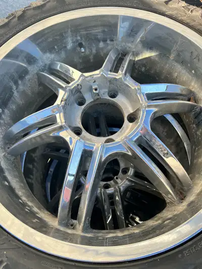 22” tundra rims (gen 2 5x150) and MT tires. All about 11/32nds plus. 33x12.5R22 size… will fit stock...