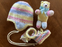 Ensemble bonnet pour bébé