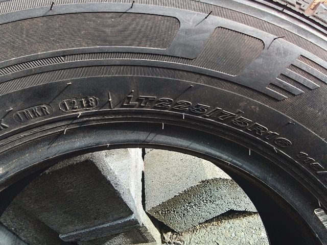 LT225/75/16 10 pli neuf in Tires & Rims in Laval / North Shore - Image 3