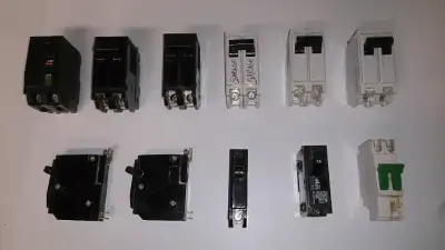 Breakers /disjoncteurs (commander qbh/dsquare/ siemens/ general), View more