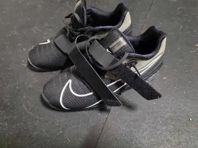 Nike Romeleos size 9 , View more