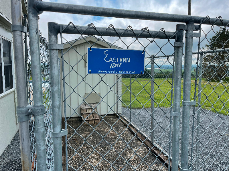 Dog kennel and run Accessories Fredericton Kijiji