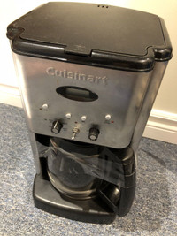 Cafetière programmable Cuisinart 12 cup Brew Central Coffeemaker