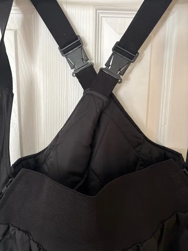 Retro Snowmobile Suit in Other in Ottawa - Image 10