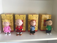 Hallmark 2000 Keepsake Peanuts  Gallery 6” Jointed Figurine