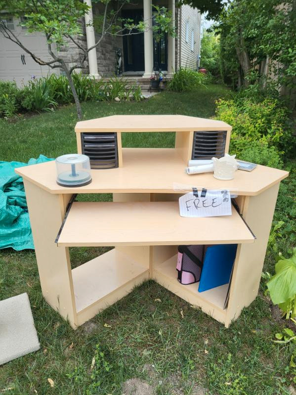 Free corner desk with monitor stand and keyboard drawer. Free Stuff