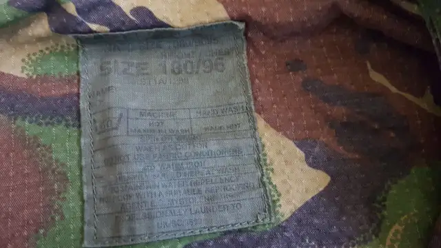 Military/Army Jackets L_XL in Men's in Sudbury - Image 4