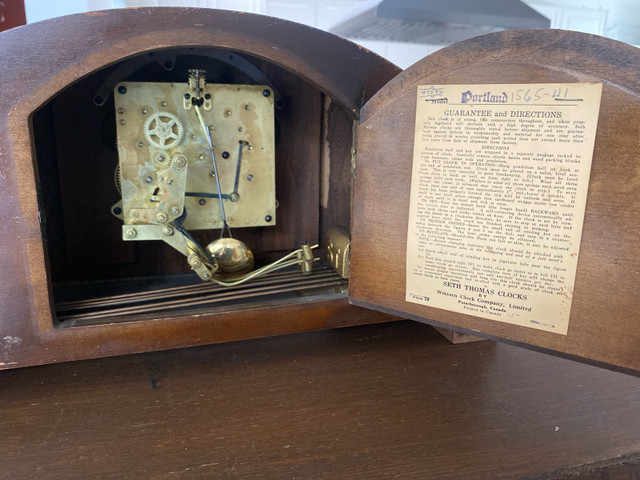 Seth Thomas mantle clock in Arts & Collectibles in Kawartha Lakes - Image 2