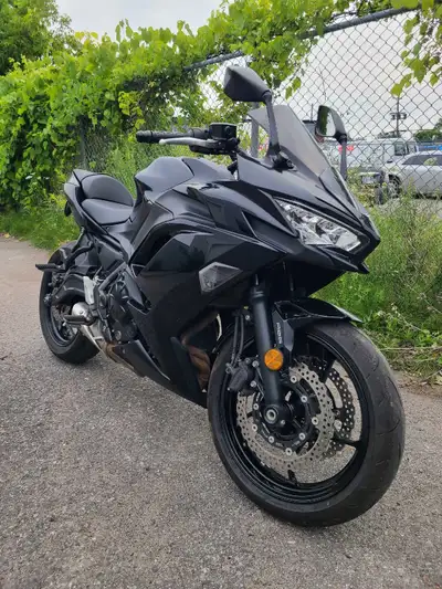 Selling my 2025 ninja 650 has 12,388km bike runs really nice shouldn't need anything but a rear tire...