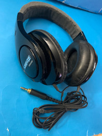 Shure SRH240 Professional Quality Headphone in good condition $2
