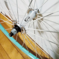 Bycicle front wheel 28 inches