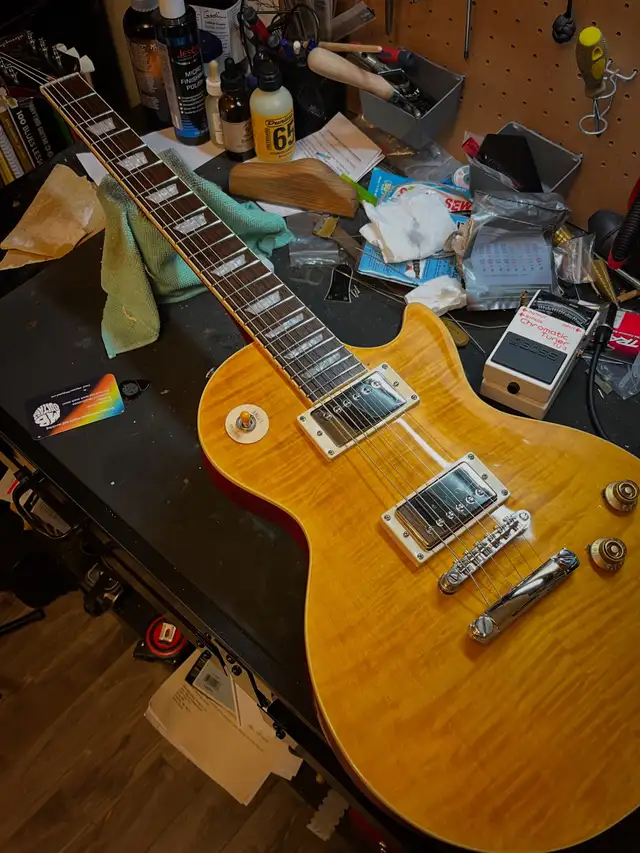 Guitar/Stringed Instrument Repair & Modification  in Guitars in Bedford - Image 5