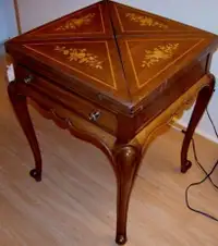antique belle table a poker pour jouer  de 1850 a 1900 victorien