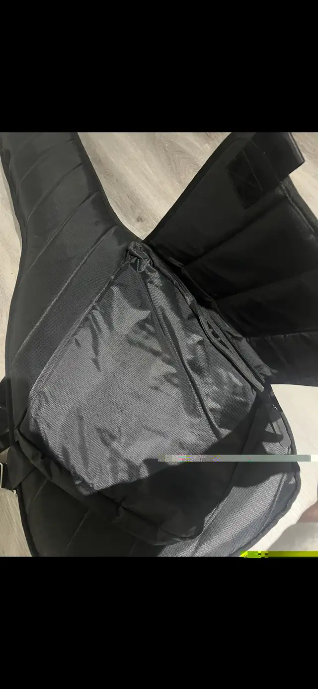 Mono Electric Guitar Case in Other in Kawartha Lakes - Image 4