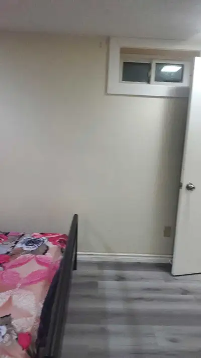 Furnished room available for rent near university of manitoba, 5 min walk from blue line, including...