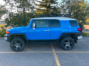 2007 Toyota FJ Cruiser Standard 4X4