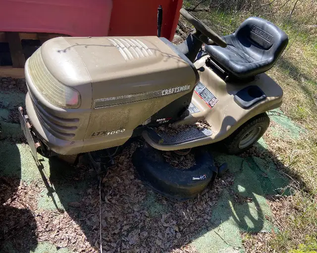 Craftsman LTX1000 parts repair riding lawn tractor lawnmower in Lawnmowers & Leaf Blowers in Oakville / Halton Region - Image 2